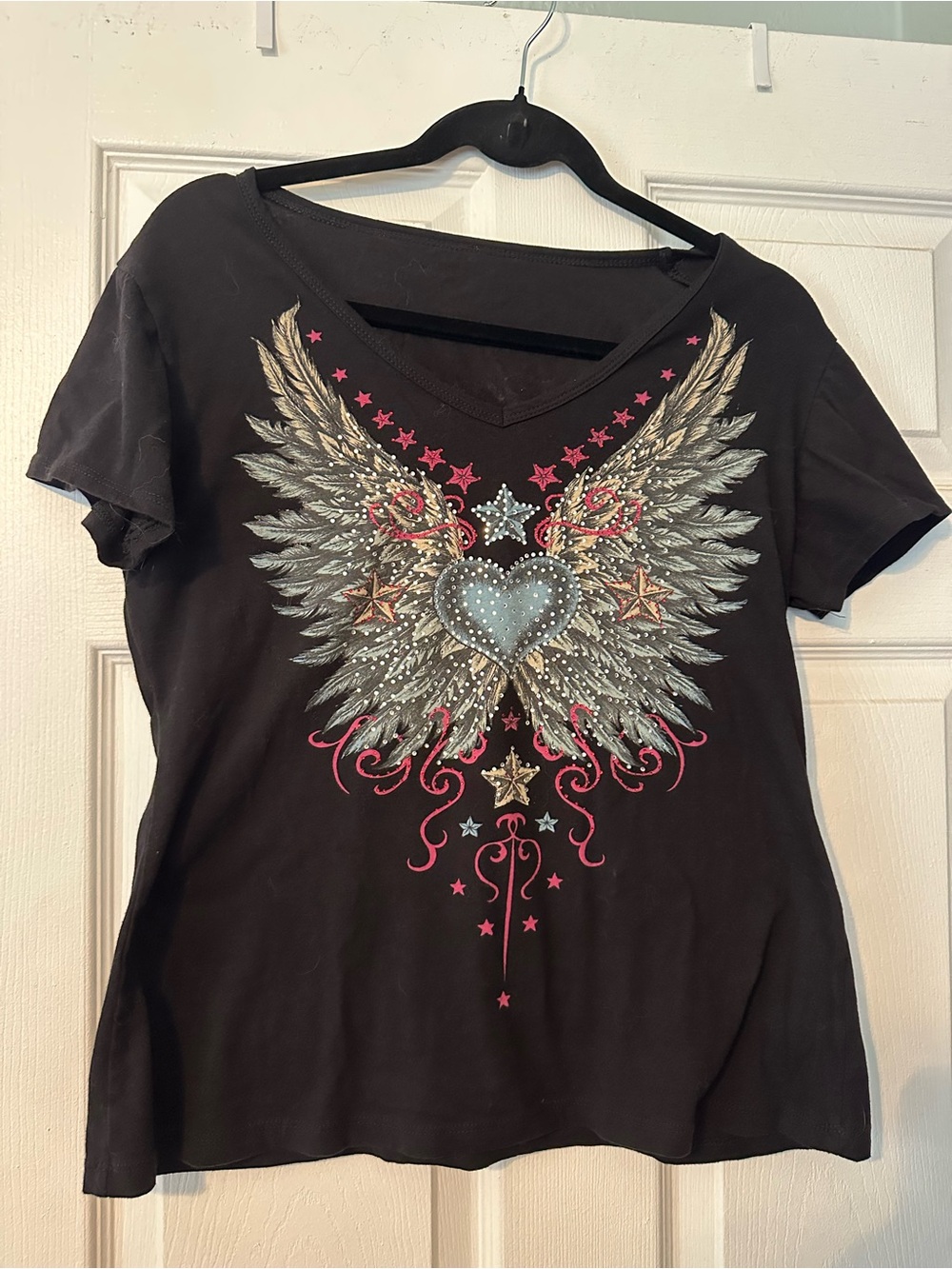Women's Black Graphic Winged Heart V-Neck Tee
